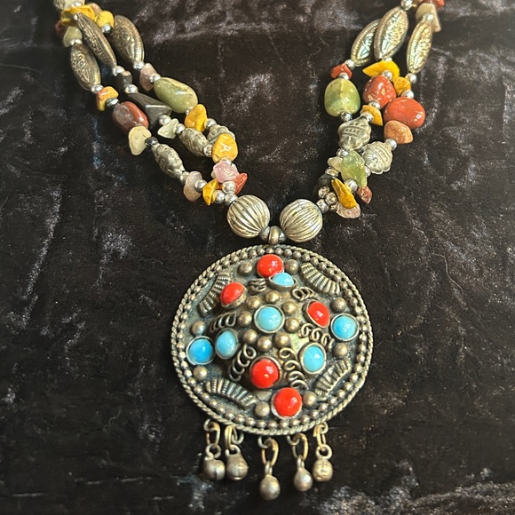 Vintage Tibetan Silver Tribal Necklace with genuine stones - Picture 3 of 5